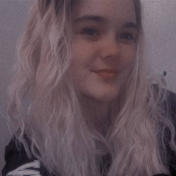 Meet your Posher, Makaila - Picture 1 of 1